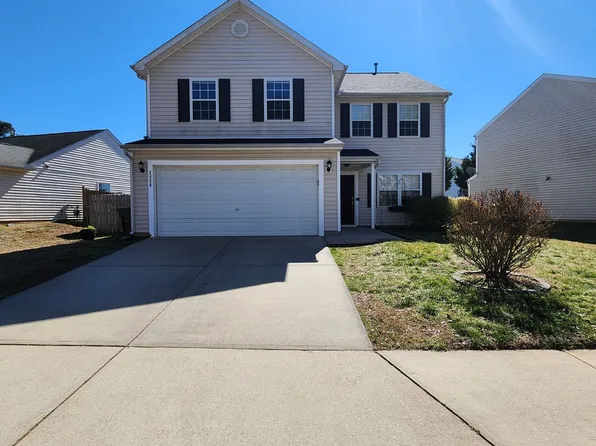 2826 Bombay Dr, Durham, NC 27703