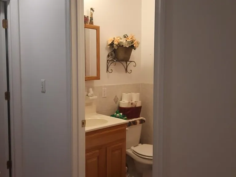 446 Marshall St #2 — Photo 9