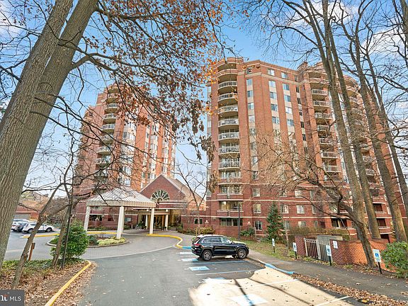 2nd image of 5800 Nicholson Ln #1-L05