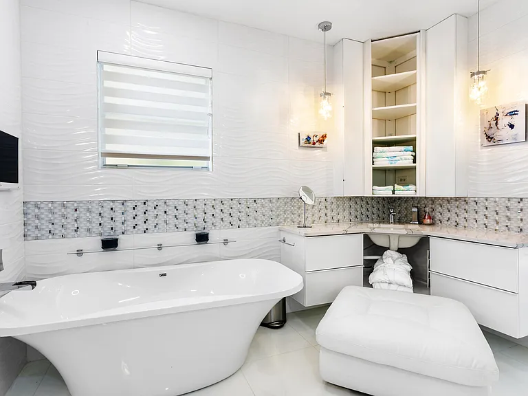 8270 Spyglass Dr — Photo 19