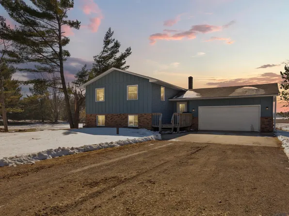 534 195th Ln NW, Oak Grove, MN 55011