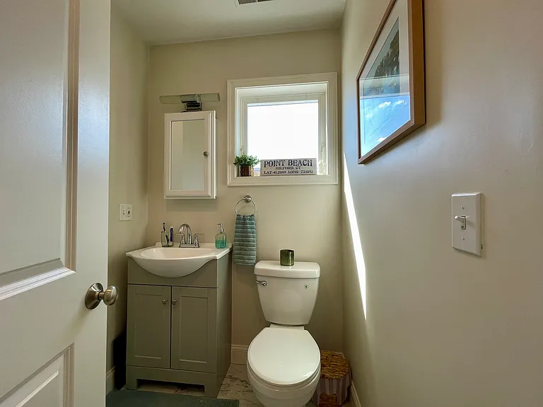 219 Waterman St — Photo 16