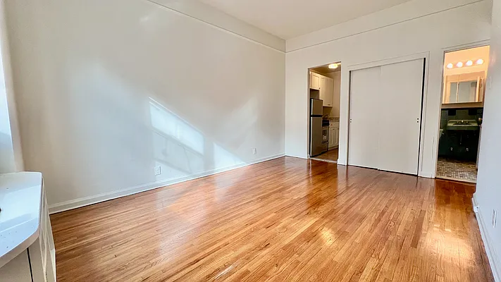 Rented by JK Dansar Corp | media 1