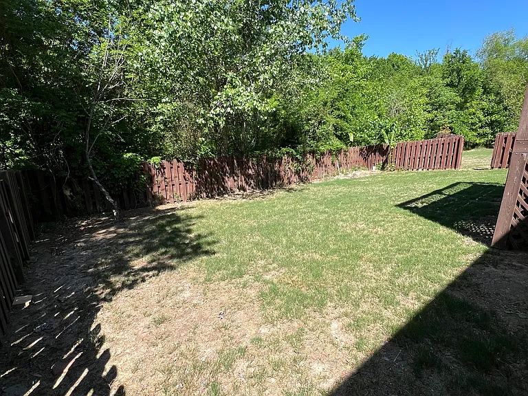 934 Sedgefield Cir — Photo 12