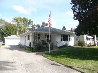 710 Renrose Ave, Loves Park, IL 61111