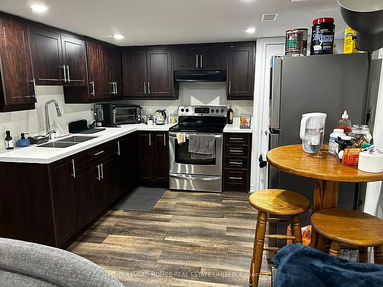 867 Masson St #BASEMENT — Photo 8