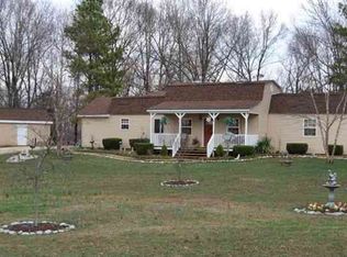 1670 Billingsby Rd, Martin, TN 38237