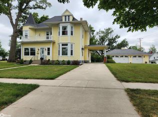 301 N Center St, Toledo, IA 52342