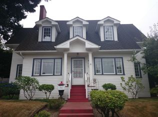 4409 SW Massachusetts St, Seattle, WA 98116