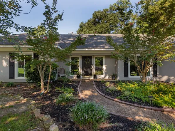 6263 Brookstone Blvd, Columbus, GA 31904