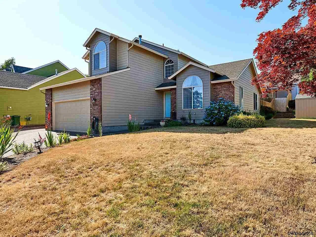 1300 Crestview Dr photo 1