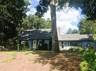 4 Holly Cir, East Freetown, MA 02717