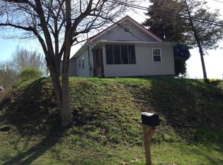 1804 28th St, Vienna, WV 26105