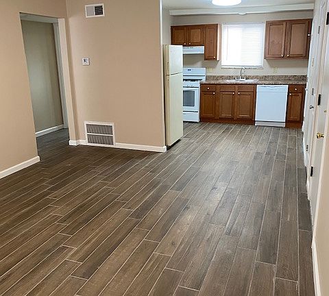 3rd image of 2695 Neil Ave #A