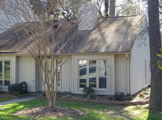 125 Mossbark Ln, Chapel Hill, NC 27514