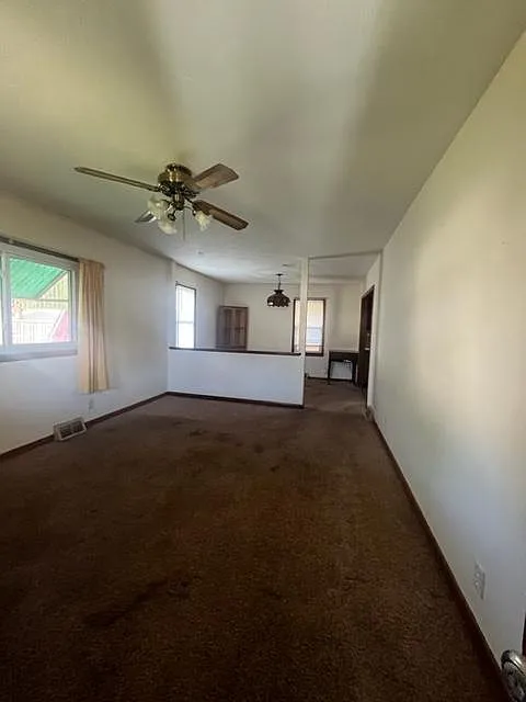 3 bed, 1040 sqft, $1,000 — Photo 4