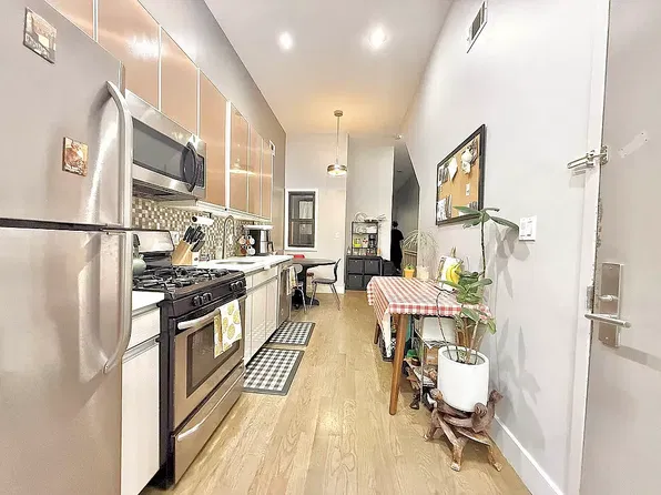 140 Ralph Ave #1L, Brooklyn, NY 11233