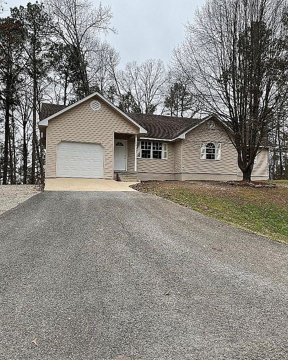 1st image of 118 Zackary Ln