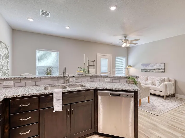 3419 S Kenser Ct — Photo 7