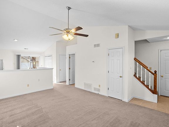 5th image of 4918-4920 W Millbrook Dr #520bd6e3c