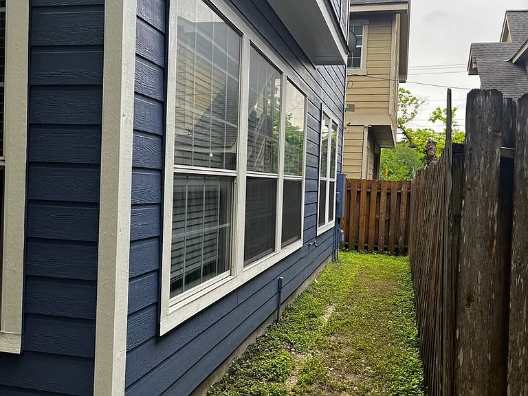 5102 Caswell Ave — Photo 30