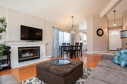 Living & Dining Areas