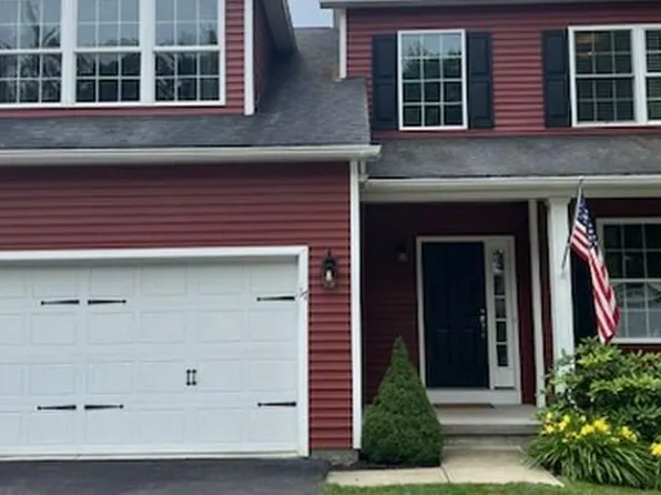 17 Sycamore Court, Ballston Lake, NY 12019