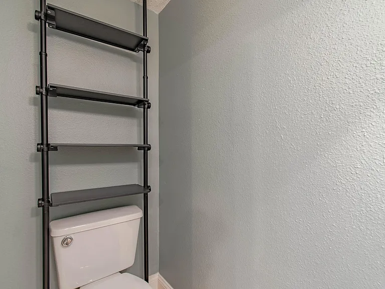 8639 Hunters Key Cir — Photo 11