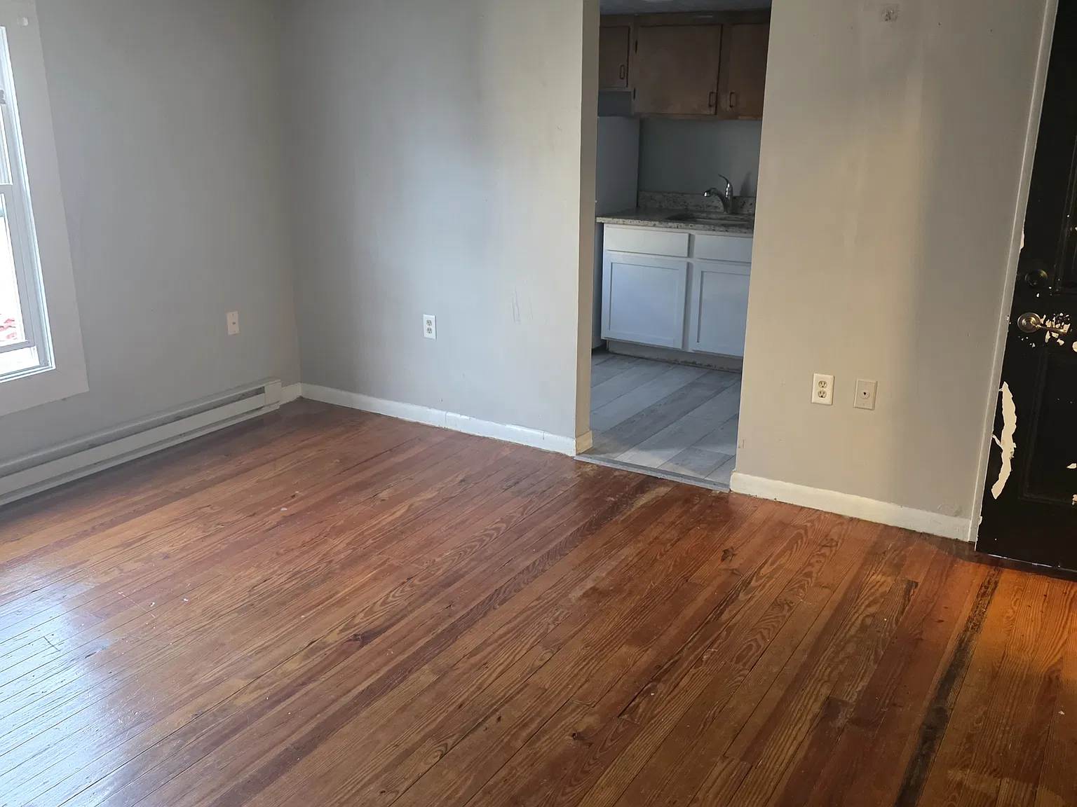 1 bed, 500 sqft, $1,000 — Photo 3