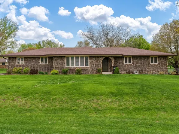 3388 Cavendish Ct, Rockford, IL 61109