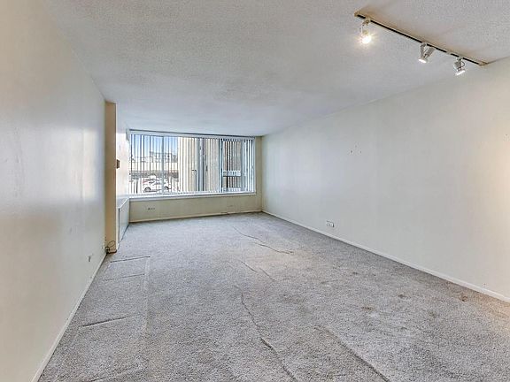 4th image of 2728 N Hampden Ct APT 210