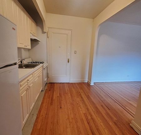 3rd image of 111-56 76th Dr #5