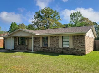 962 Tate Rd, Cantonment, FL 32533