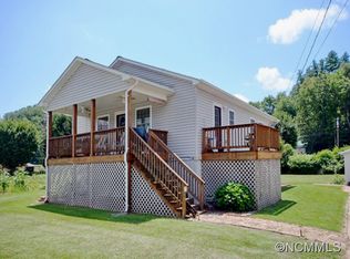 3678 Broad St, Clyde, NC 28721