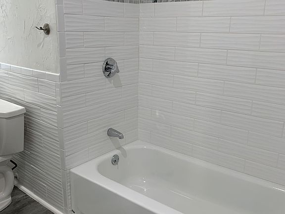 5th image of 8 Lincoln St #2