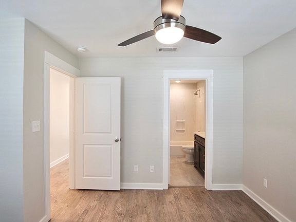 3rd image of 307 N Henry St #15