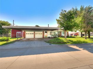 102 N Markwell Ave, Moore, OK 73160