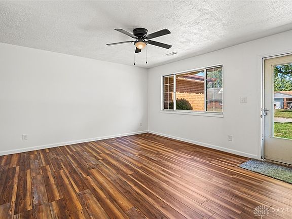 4th image of 568 Idaho Dr