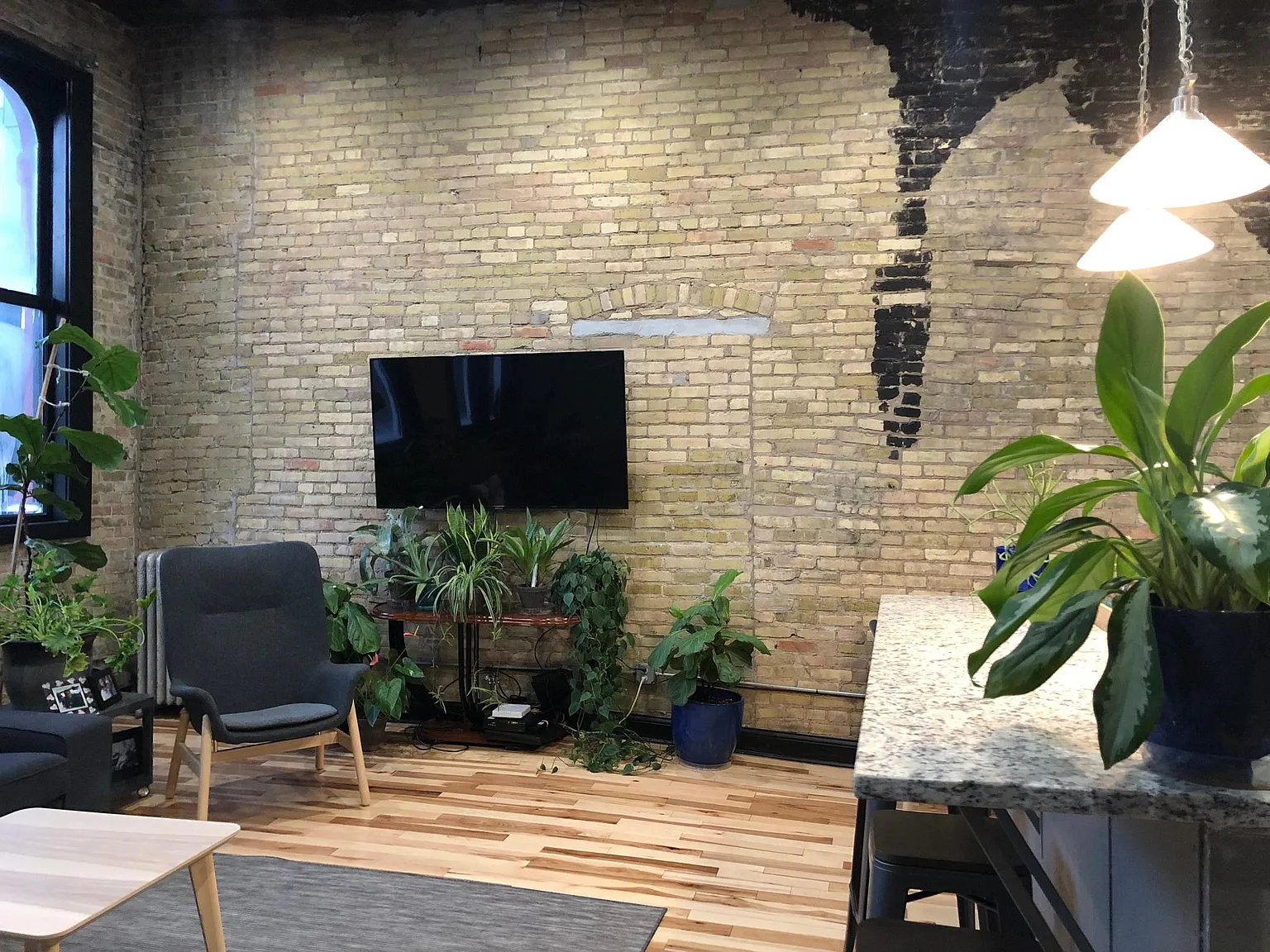 534 N Water St — Photo 3