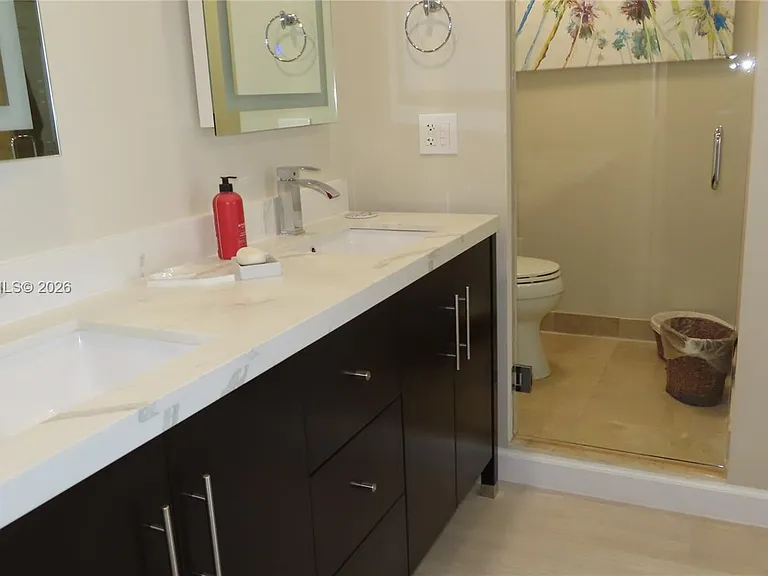 5701 Collins Ave #302 — Photo 21