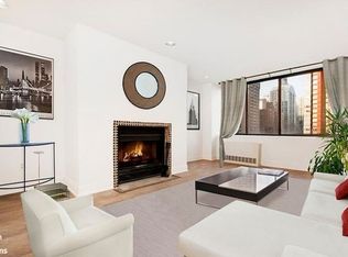 300 E 90th St APT 9B, New York, NY 10128