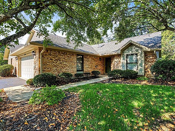 2nd image of 83 Pheasant Run Cir