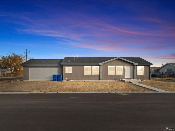 113 Juniper Circle, Log Lane Village, CO 80705