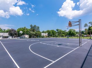 921 Pier Point Dr, Pasadena, MD 21122