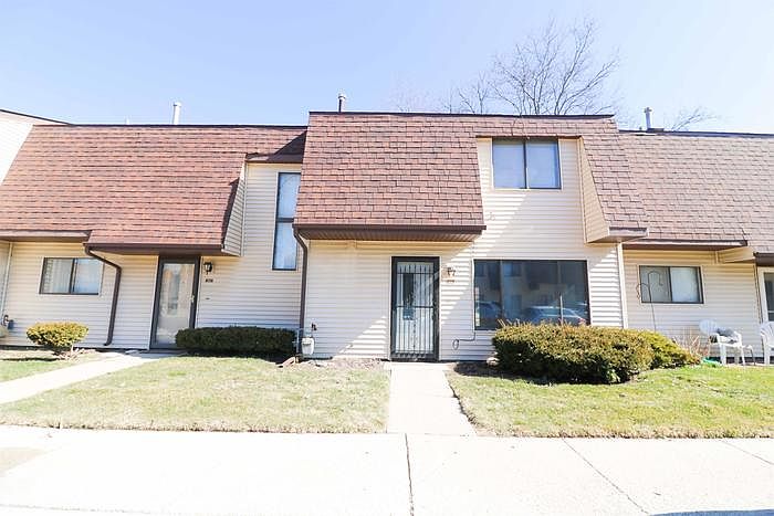 1st image of 314 E 60th Ct