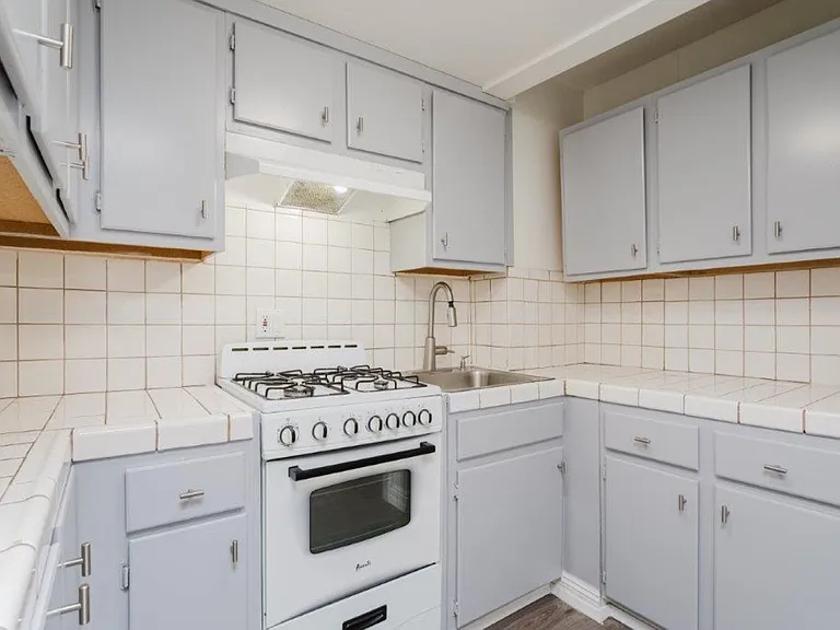 6609 N Camellia Ave — Photo 12