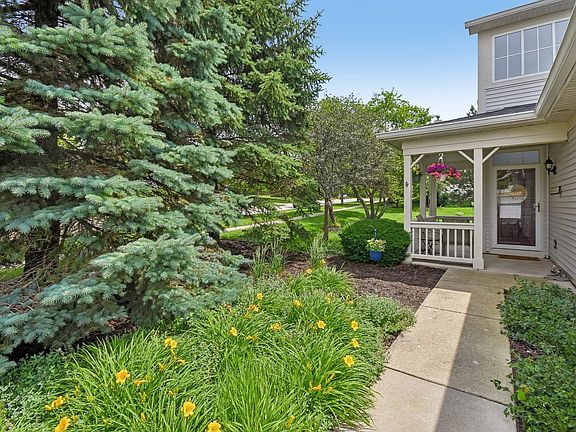 2nd image of 502 Heritage Ct
