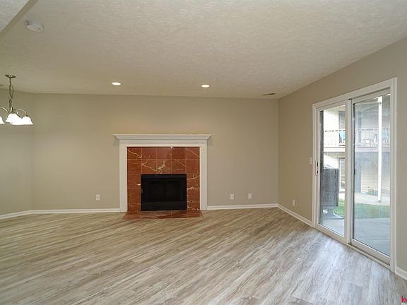 5th image of 1759 Surfside Dr #19