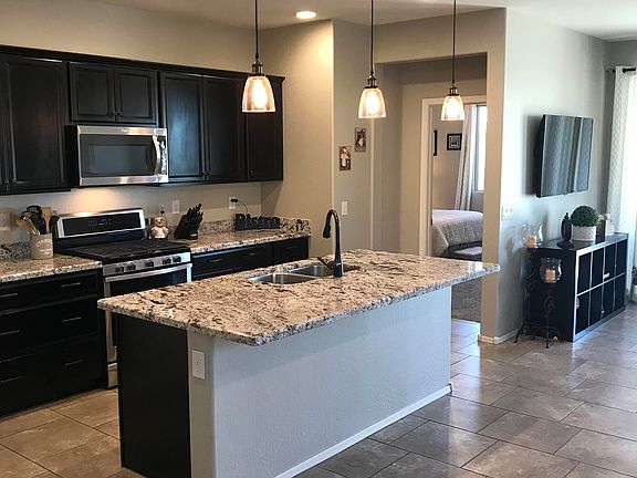5th image of 10860 S 175th Dr