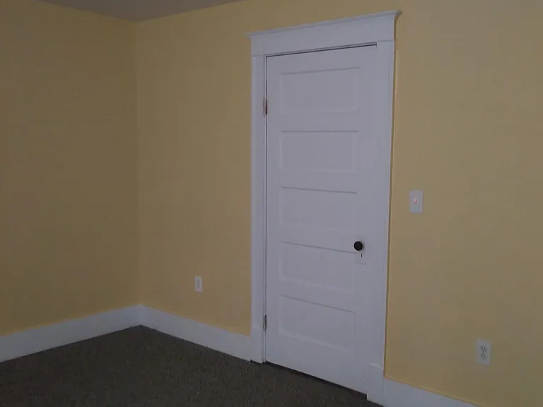 389 E Ridge St #R — Photo 3